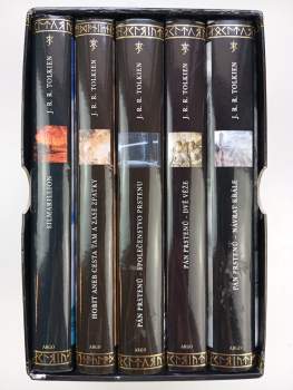 J. R. R Tolkien: J. R. R Tolkien - KOMPLET 5 knih - HOBIT + PÁN PRSTENŮ: Společenstvo prstenu + Dvě věže + Návrat krále + SILMARILLION (+ mapa Beleriandu)