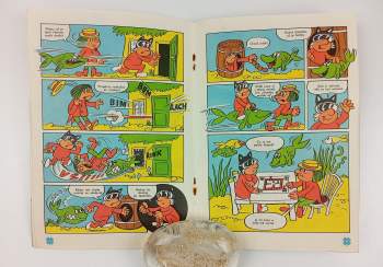 Dagmar Vránová: Jeden den v Bubákově - Čtyřlístek na strašidelném výletě - Čtyřlístek 10