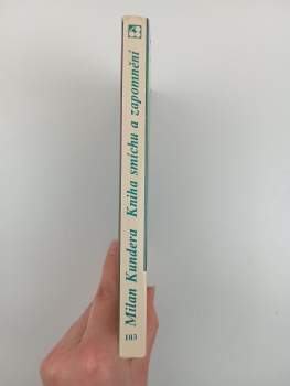 Milan Kundera: Kniha smíchu a zapomnění