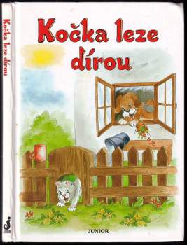 Kočka leze dírou
