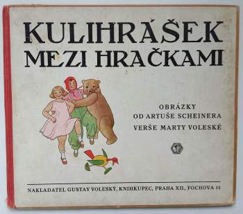 Kulihrášek mezi hračkami