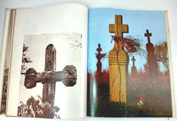 Štefan Tkáč: --len kameň a drevo