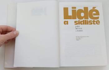 Jiří Musil: Lidé a sídliště