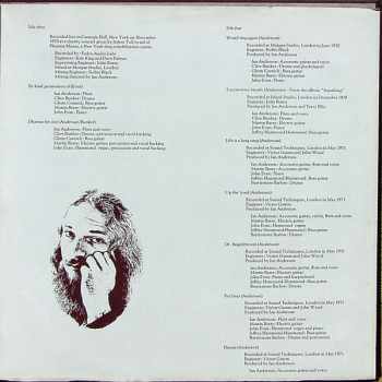 Jethro Tull: Living In The Past