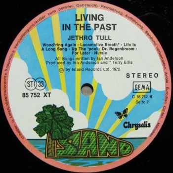 Jethro Tull: Living In The Past