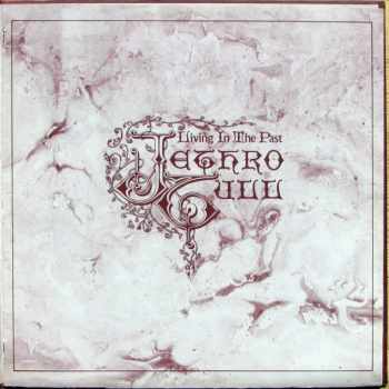 Jethro Tull: Living In The Past