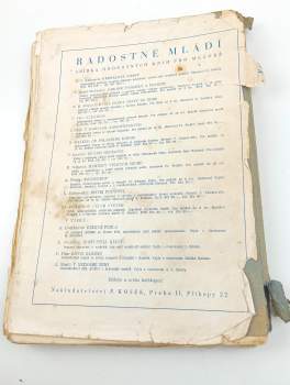 František Flos: Lovci kožišin