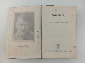 Adolf Hitler: Mein Kampf