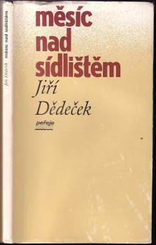 Měsíc nad sídlištěm