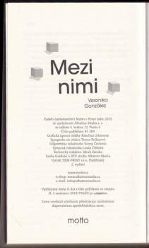 Veronika González: Mezi nimi