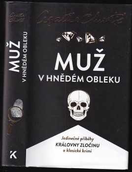 Muž v hnědém obleku