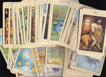 Juliet Sharman-Burke: Mytický tarot