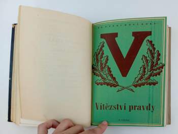 Alfons Sedláček: Vládci Kremlu