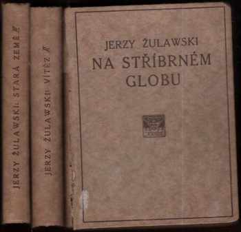 Na stříbrném globu