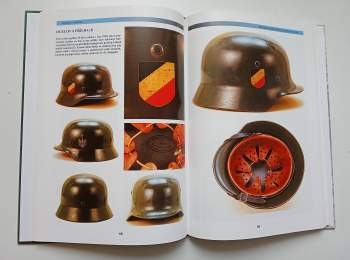 Německé armádní uniformy a výstroj : 1933-1945