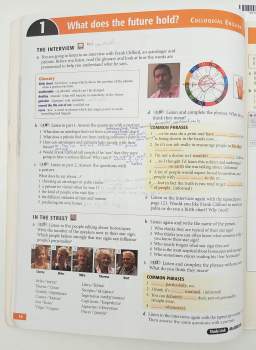 Christina Latham-Koenig: New English File - Upper Intermediate Student´s Book -  S Anglicko-českým Slovníčkem