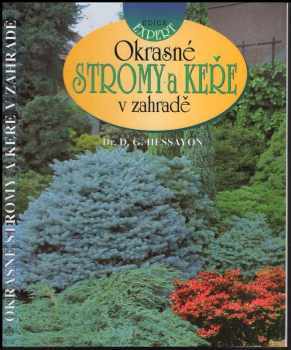 Okrasné stromy a keře v zahradě