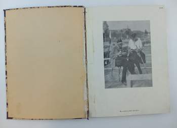 Památník VII. sletu všesokolského v Praze 1920