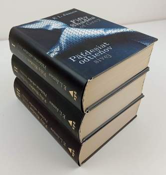 E. L James: Päťdesiat odtieňov sivej