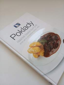 Roman Vaněk: Poklady klasické české kuchyně, aneb, Jak to ta babička tenkrát vařila