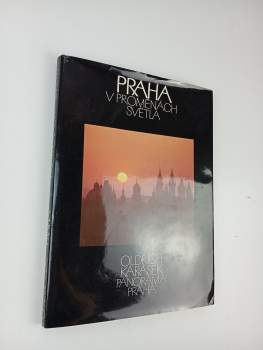 Praha v proměnách světla
