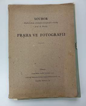 Praha ve fotografii - Soubor hlubotiskem tištěných fotografií z knihy prof. K. Plicky