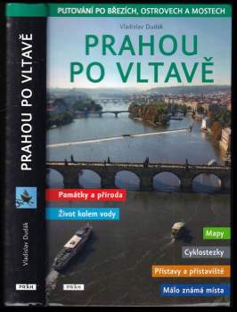 Prahou po Vltavě