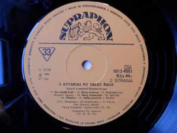 Various: S Kytarou Po Velké Řece