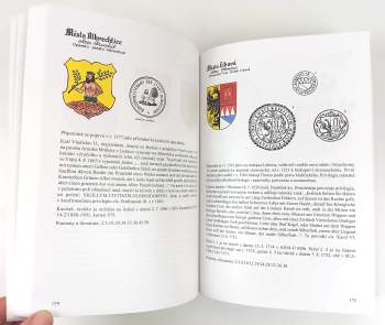 Karel Liška: Sbírka komunálních znaků, pečetí a razítek