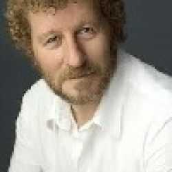 Sebastian Faulks