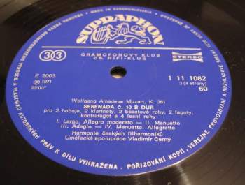 Wolfgang Amadeus Mozart: Serenády A Divertimenta Pro Dechové Nástroje (2xLP + BOX + BOOKLET)