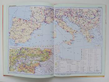 Školní atlas světa