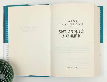 Laini Taylor: Sny andělů a chimér