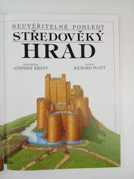 Richard Platt: Středověký hrad [ze 14. století]