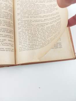 Jules Verne: Tajuplný ostrov