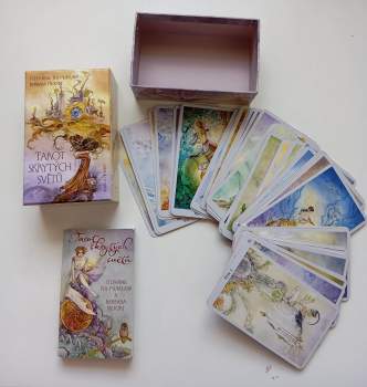 Barbara Moore: Tarot skrytých světů