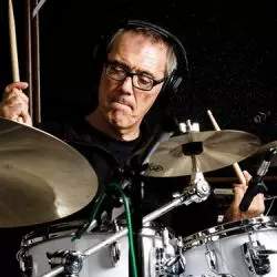 Vinnie Colaiuta