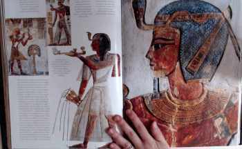 Araldo De Luca: Údolí králů