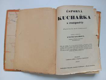 Anuše Kejřová: Úsporná kuchařka s rozpočty