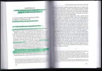 Václav Pavlíček: Ústavní právo a státověda