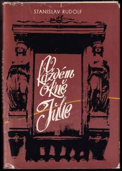 V každém okně Julie