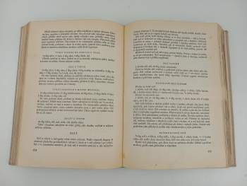 Juliana Anna Fialová: Vaříme zdravě, chutně a hospodárně