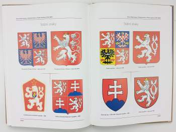 Vladimír Čechák: Vývoj veřejné správy v Československu a České republice (1945-2004)