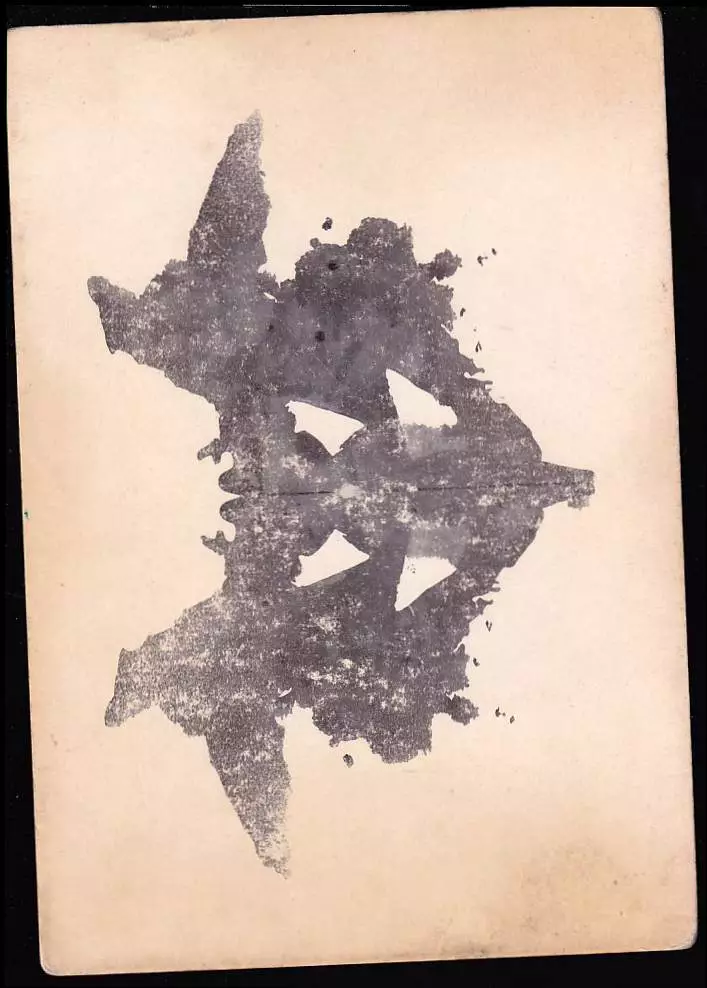 karty k  rorschachově metodě