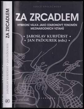 Za zrcadlem