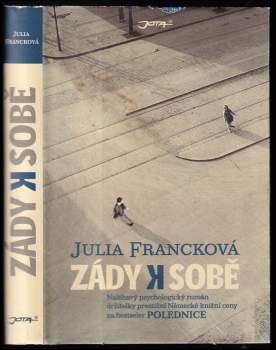 Zády k sobě