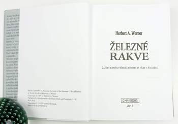 Herbert A Werner: Železné rakve
