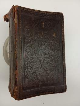 Zlatý Nebeský Kljč, neb, Wraucné katolické Modlitby na ssestnáct Djlů rozwržené